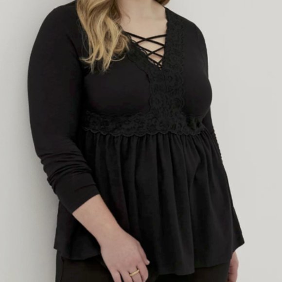 Torrid Plus Size 1X Black Lace Trimmed Long Sleeve Top - Picture 3 of 5
